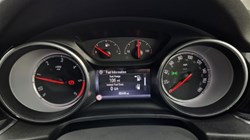 2017 (67) VAUXHALL INSIGNIA 2.0 Turbo D SRi Nav 5dr 5895642