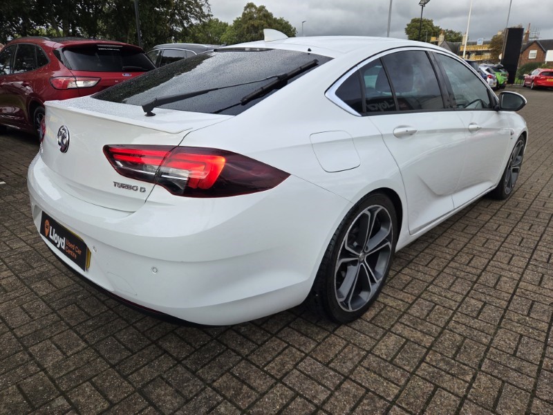 2017 (67) VAUXHALL INSIGNIA 2.0 Turbo D SRi Nav 5dr 5895616