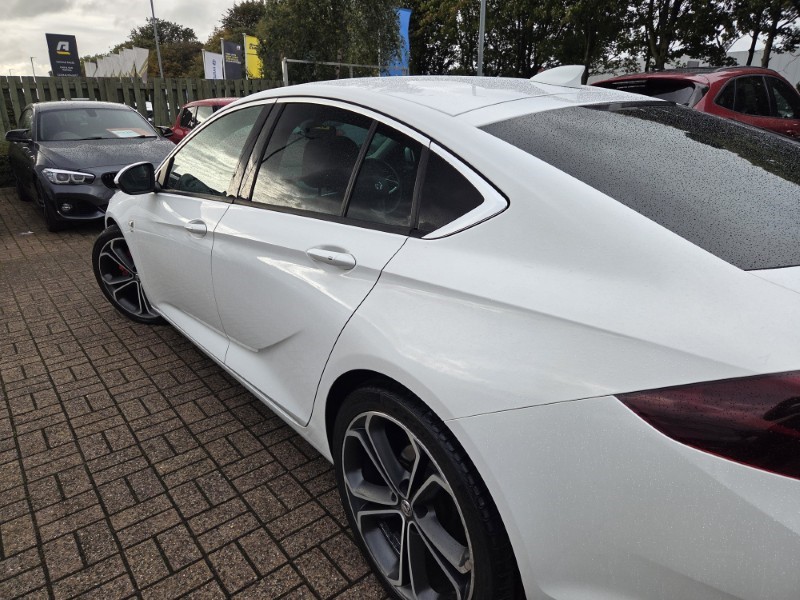 2017 (67) VAUXHALL INSIGNIA 2.0 Turbo D SRi Nav 5dr 5895611