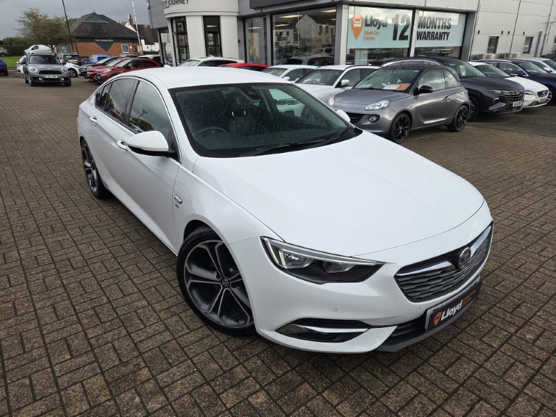 2017 (67) VAUXHALL INSIGNIA 2.0 Turbo D SRi Nav 5dr 5895608