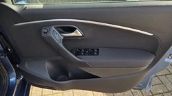 2016 (66) VOLKSWAGEN POLO 1.2 TSI Match 5dr 5868968