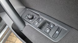 2018 (68) VOLKSWAGEN TIGUAN 2.0 TDi 150 SE 5dr 5867612