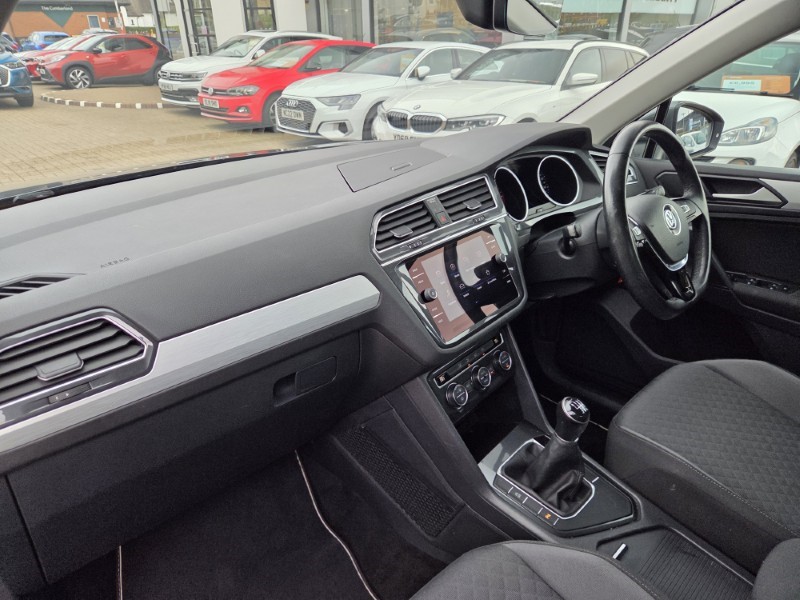 2018 (68) VOLKSWAGEN TIGUAN 2.0 TDi 150 SE 5dr 5867607