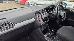 2018 (68) VOLKSWAGEN TIGUAN 2.0 TDi 150 SE 5dr 5867607