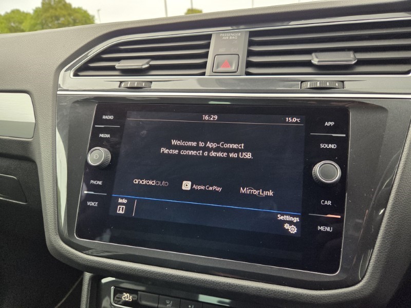 2018 (68) VOLKSWAGEN TIGUAN 2.0 TDi 150 SE 5dr 5867623