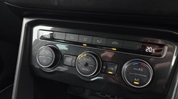 2018 (68) VOLKSWAGEN TIGUAN 2.0 TDi 150 SE 5dr 5867619