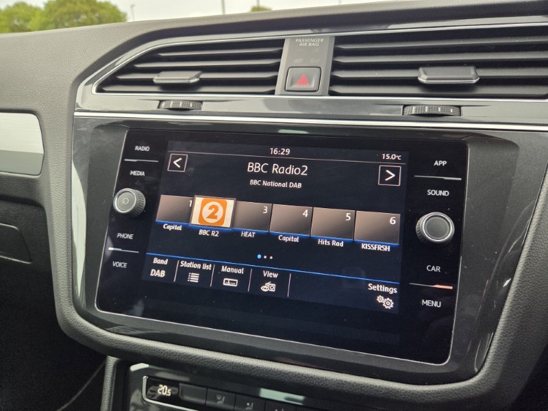 2018 (68) VOLKSWAGEN TIGUAN 2.0 TDi 150 SE 5dr 5867621