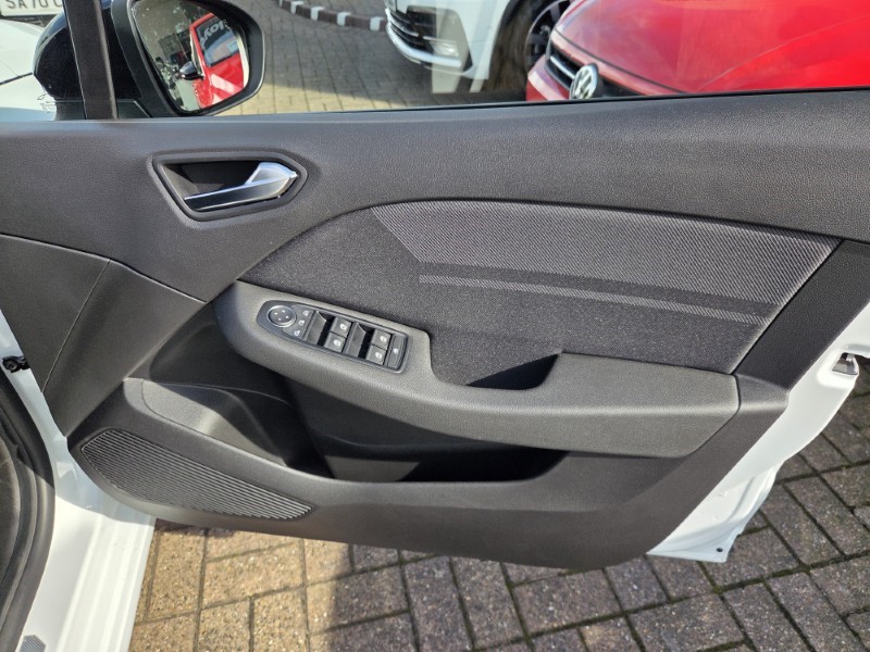 2025 (25) RENAULT CLIO 1.6 E-TECH full hybrid 145 Esprit Alpine 5dr Auto 5877000