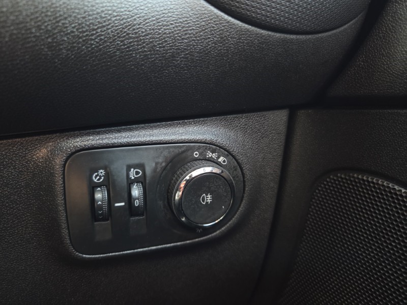 2019 (19) VAUXHALL ADAM 1.2i Griffin 3dr 5876836