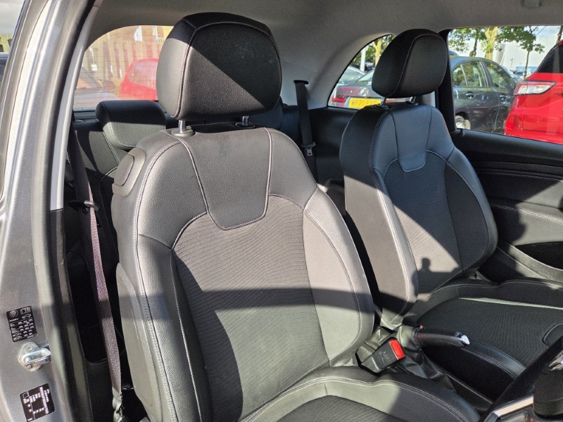 2019 (19) VAUXHALL ADAM 1.2i Griffin 3dr 5876824
