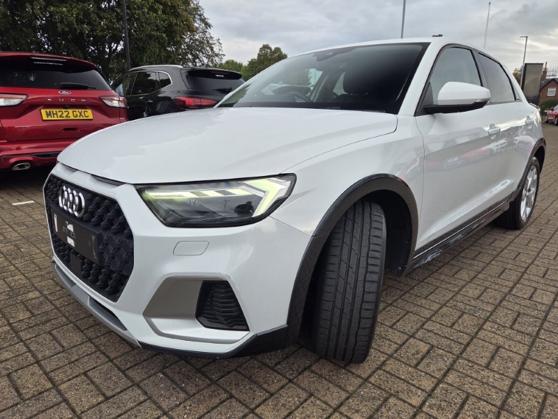 2020 (20) AUDI A1 30 TFSI Citycarver 5dr S Tronic 5895652