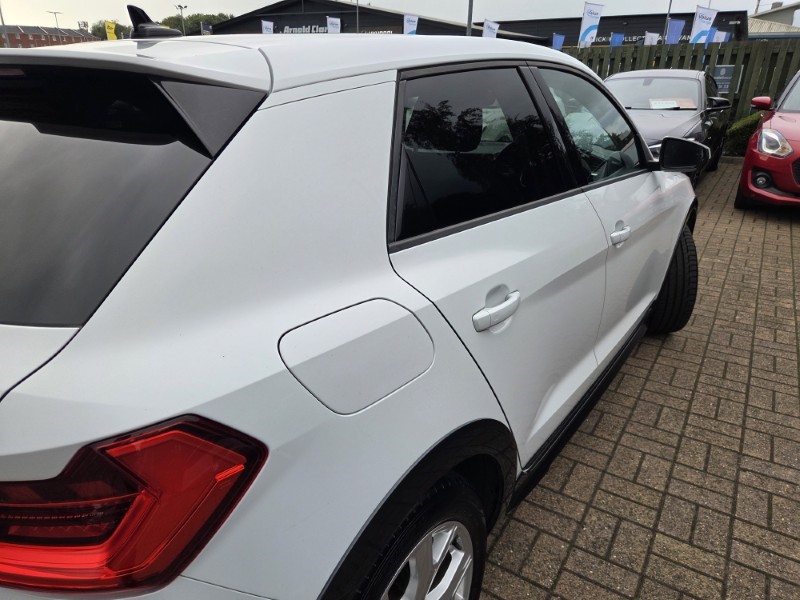 2020 (20) AUDI A1 30 TFSI Citycarver 5dr S Tronic 5895654