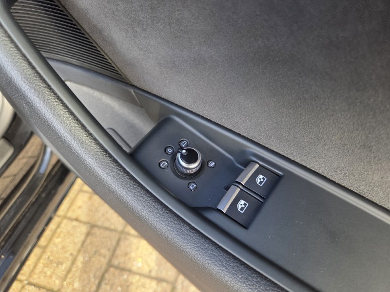2022 (72) AUDI A5 40 TDI 204 Quattro Black Edition 2dr S Tronic 5866960