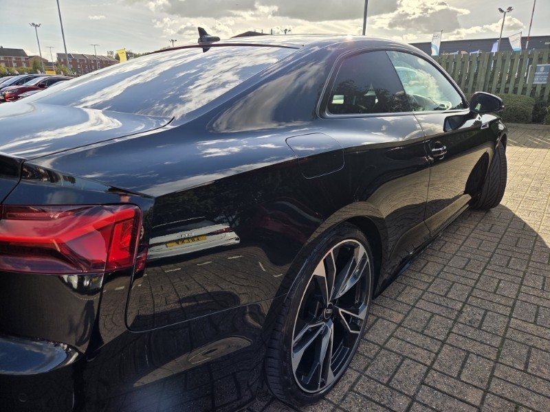 2022 (72) AUDI A5 40 TDI 204 Quattro Black Edition 2dr S Tronic 5866942