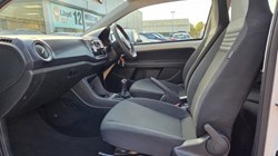 2017 (17) VOLKSWAGEN UP 1.0 Move Up 3dr 5887414