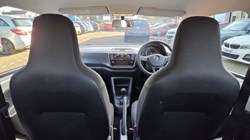 2017 (17) VOLKSWAGEN UP 1.0 Move Up 3dr 5887412