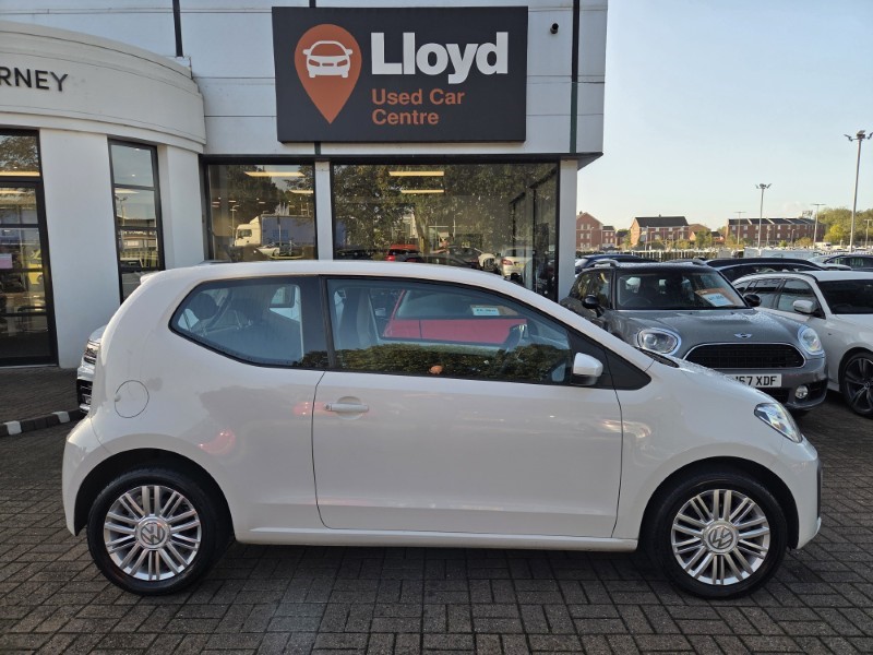 2017 (17) VOLKSWAGEN UP 1.0 Move Up 3dr 5887395