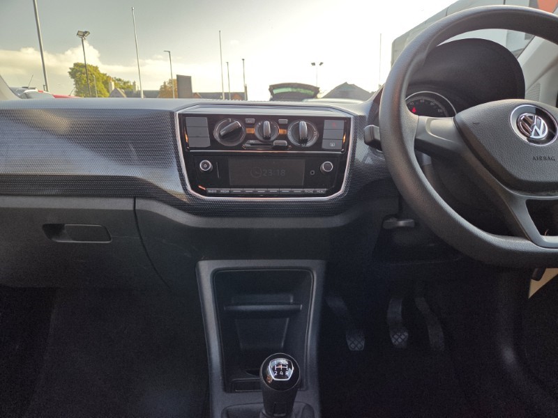 2017 (17) VOLKSWAGEN UP 1.0 Move Up 3dr 5887419