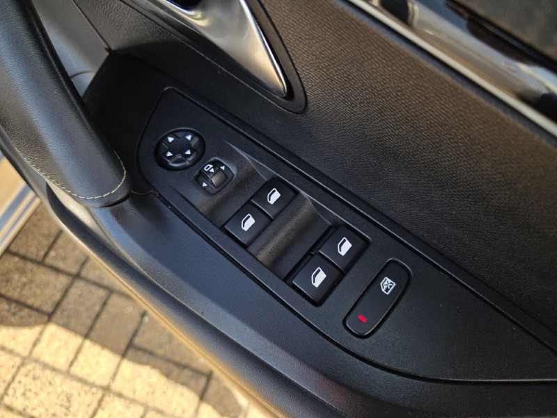 2020 (20) PEUGEOT 2008 1.2 PureTech 130 GT Line 5dr 5882981