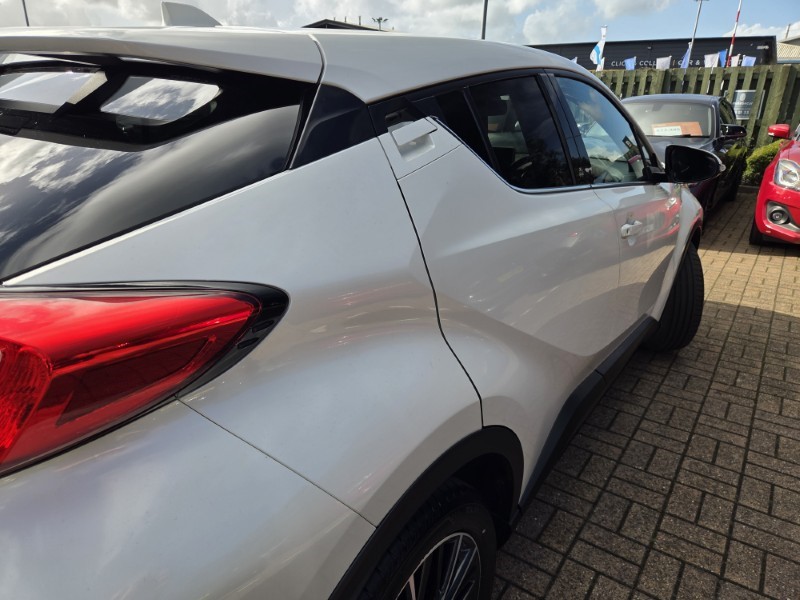 2017 (67) TOYOTA C-HR 1.8 Hybrid Excel 5dr CVT 5887614