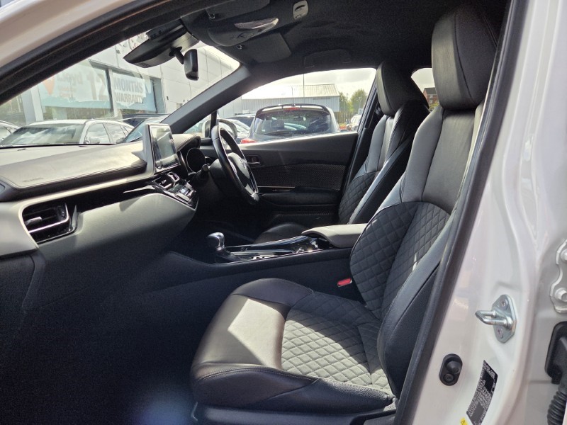 2017 (67) TOYOTA C-HR 1.8 Hybrid Excel 5dr CVT 5887629