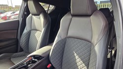 2017 (67) TOYOTA C-HR 1.8 Hybrid Excel 5dr CVT 5887630