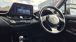 2017 (67) TOYOTA C-HR 1.8 Hybrid Excel 5dr CVT 5887625
