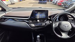 2017 (67) TOYOTA C-HR 1.8 Hybrid Excel 5dr CVT 5887624
