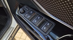 2017 (67) TOYOTA C-HR 1.8 Hybrid Excel 5dr CVT 5887633