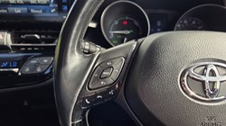 2017 (67) TOYOTA C-HR 1.8 Hybrid Excel 5dr CVT 5887634
