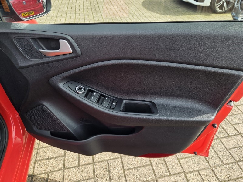 2020 (20) HYUNDAI I20 1.0 T-GDi Play 5dr 5876907