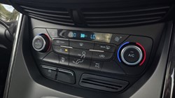 2019 (69) FORD KUGA 2.0 TDCi Titanium Edition 5dr 2WD 5877130