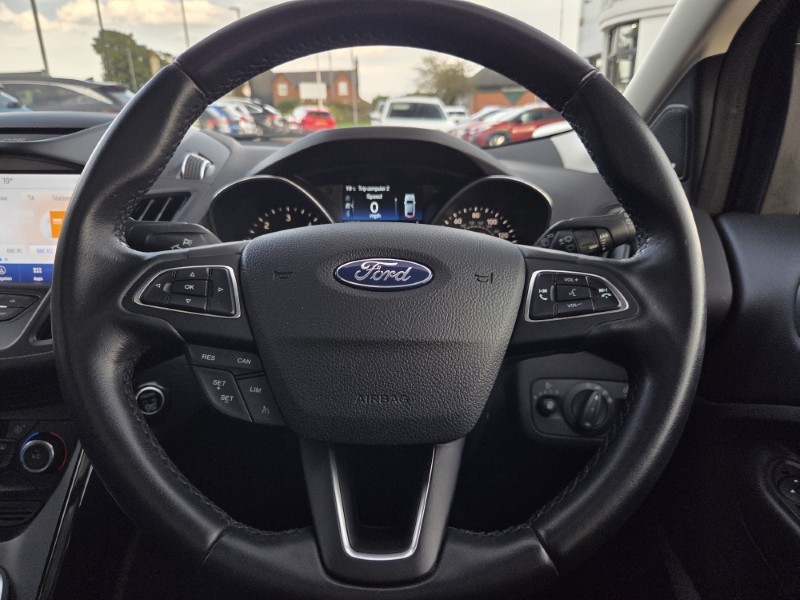 2019 (69) FORD KUGA 2.0 TDCi Titanium Edition 5dr 2WD 5877128