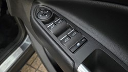 2019 (69) FORD KUGA 2.0 TDCi Titanium Edition 5dr 2WD 5877125