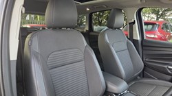 2019 (69) FORD KUGA 2.0 TDCi Titanium Edition 5dr 2WD 5877123