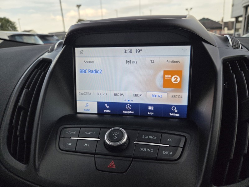 2019 (69) FORD KUGA 2.0 TDCi Titanium Edition 5dr 2WD 5877131