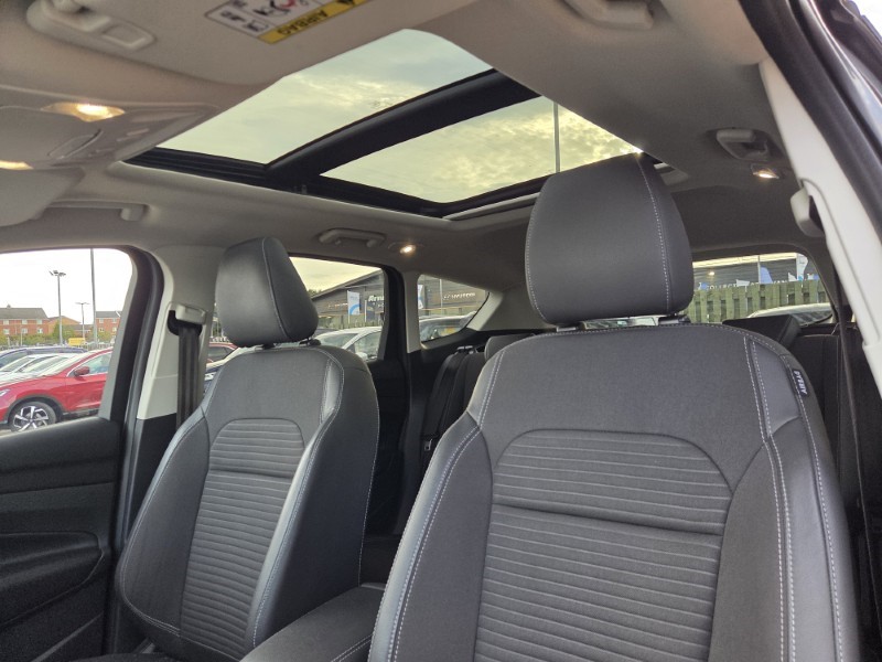 2019 (69) FORD KUGA 2.0 TDCi Titanium Edition 5dr 2WD 5877122