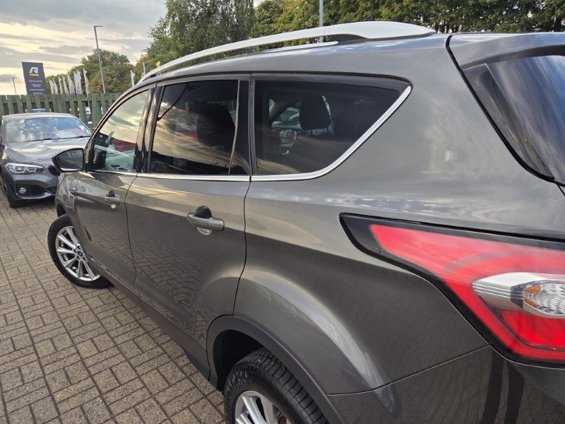 2019 (69) FORD KUGA 2.0 TDCi Titanium Edition 5dr 2WD 5877105