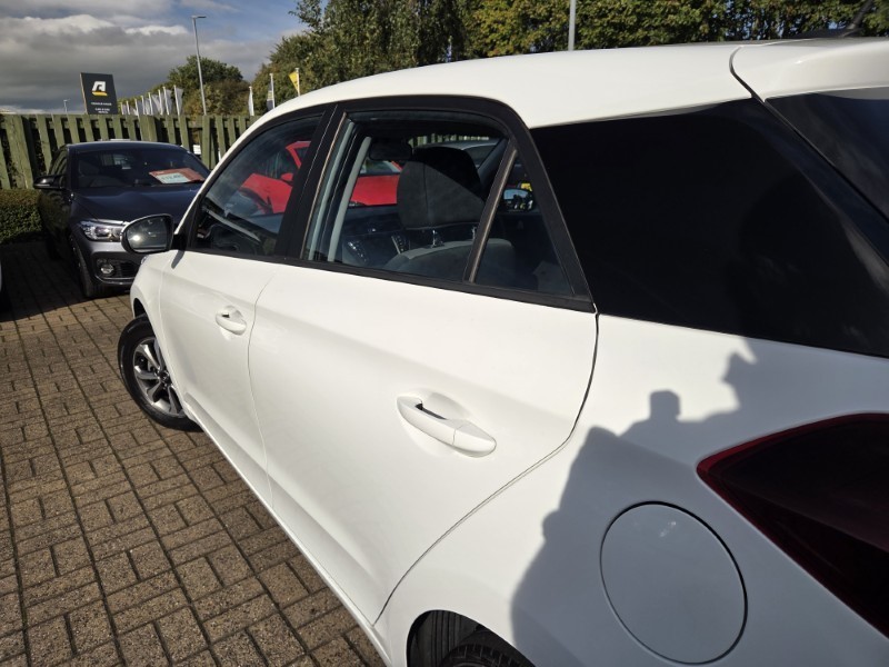 2019 (19) HYUNDAI I20 1.2 MPi SE 5dr 5876846