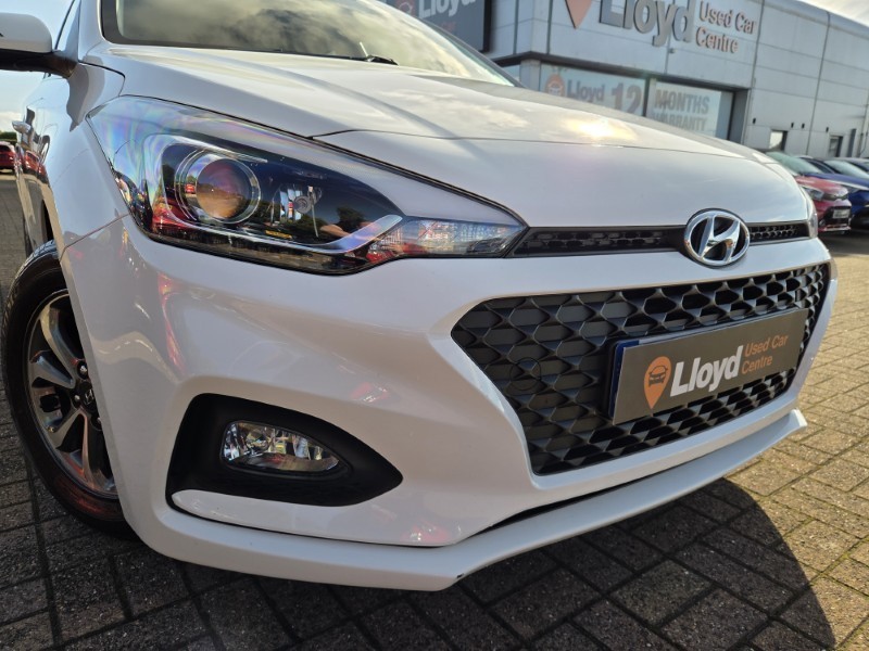 2019 (19) HYUNDAI I20 1.2 MPi SE 5dr 5876844