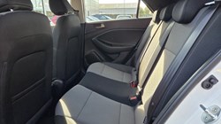 2019 (19) HYUNDAI I20 1.2 MPi SE 5dr 5876856