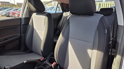 2019 (19) HYUNDAI I20 1.2 MPi SE 5dr 5876863