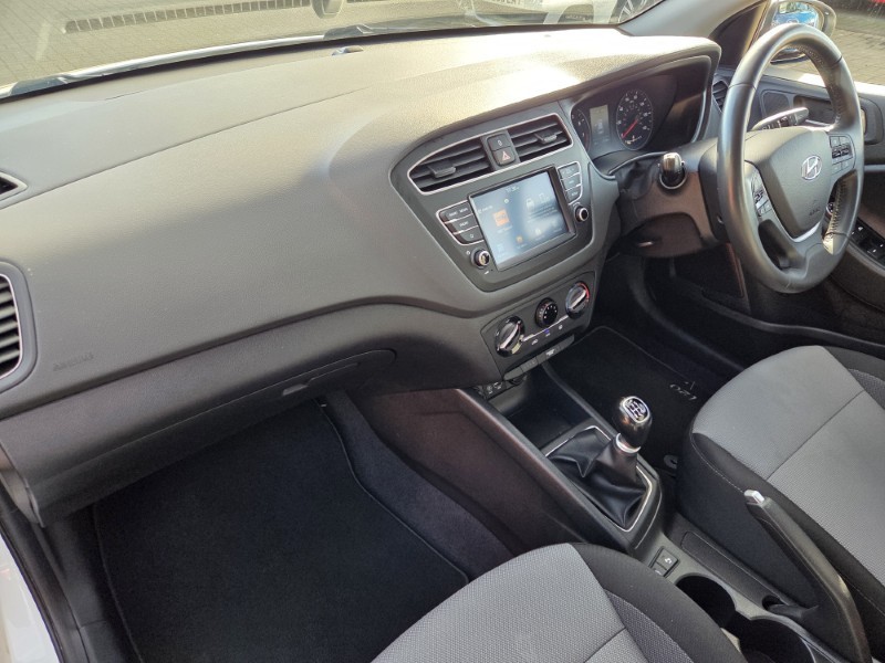 2019 (19) HYUNDAI I20 1.2 MPi SE 5dr 5876861