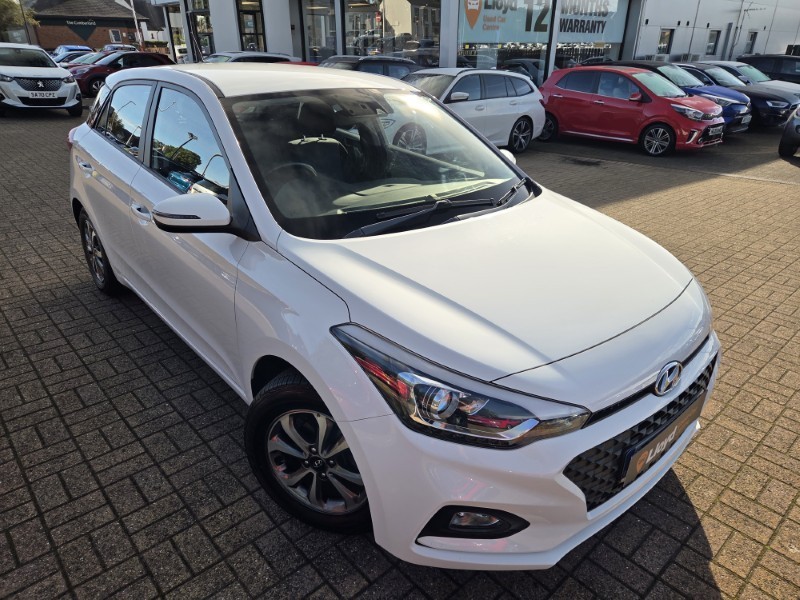 2019 (19) HYUNDAI I20 1.2 MPi SE 5dr 5876843