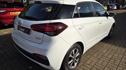 2019 (19) HYUNDAI I20 1.2 MPi SE 5dr 5876851