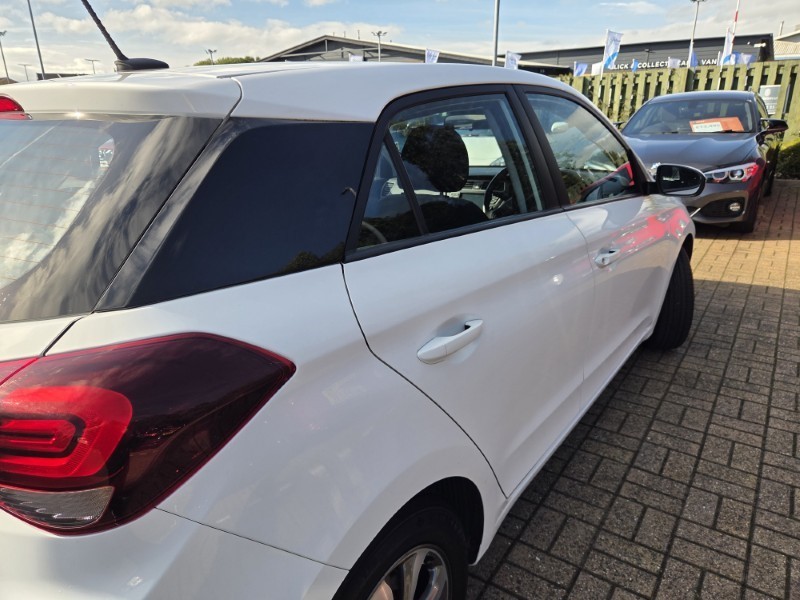 2019 (19) HYUNDAI I20 1.2 MPi SE 5dr 5876847