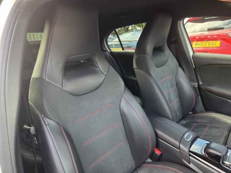 2019 (19) MERCEDES-BENZ A CLASS A200d AMG Line 5dr Auto 5883150