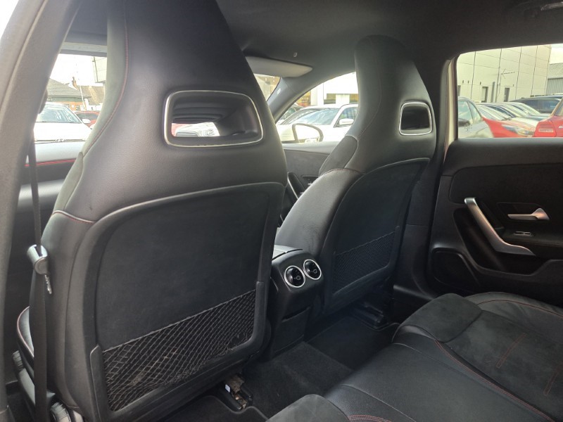 2019 (19) MERCEDES-BENZ A CLASS A200d AMG Line 5dr Auto 5883142