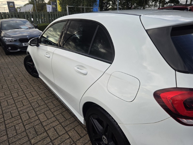 2019 (19) MERCEDES-BENZ A CLASS A200d AMG Line 5dr Auto 5883133