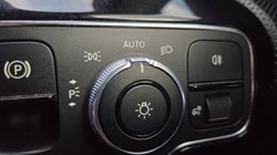 2019 (19) MERCEDES-BENZ A CLASS A200d AMG Line 5dr Auto 5883165